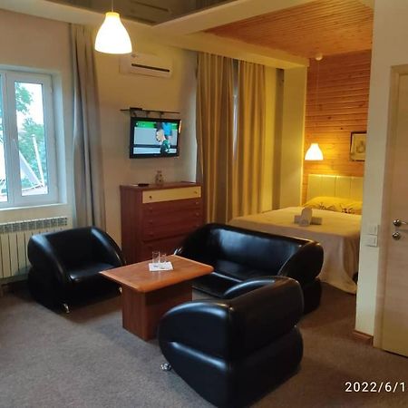 Strelets Otel Bişkek Dış mekan fotoğraf